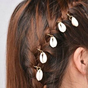 3/$30 💛 Conch Shell Hair Accessories